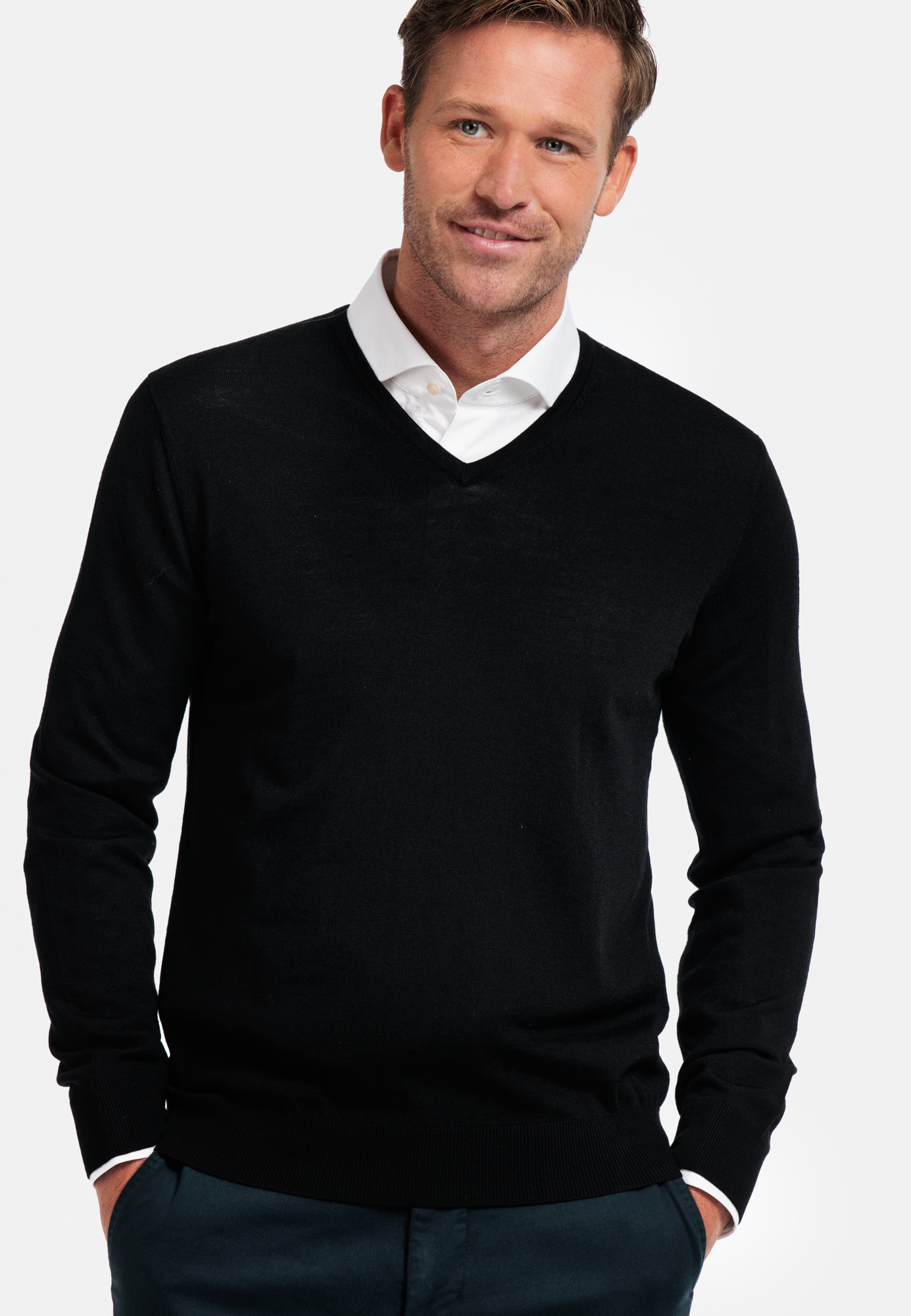 V-Neck Pullover